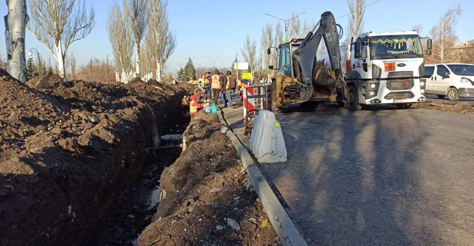 В Покровске не сбавляют темпов ремонта улицы Защитников Украины
