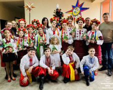 Вихованці «Златиці» завітали до Покровської МВА з Різдвяним вертепом