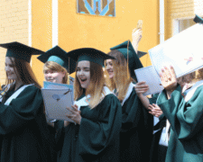 «Красный диплом» стал историей: украинские студенты уже не смогут окончить вуз с отличием