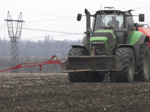 Аграрії Покровського району почали посів ярих зернових