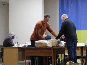 Окружная избирательная комиссия 50 округа завершает прием протоколов УИК