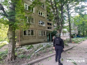 Загинула людина, постраждало житло та адмінбудівля поліції – наслідки обстрілів Донеччини за добу