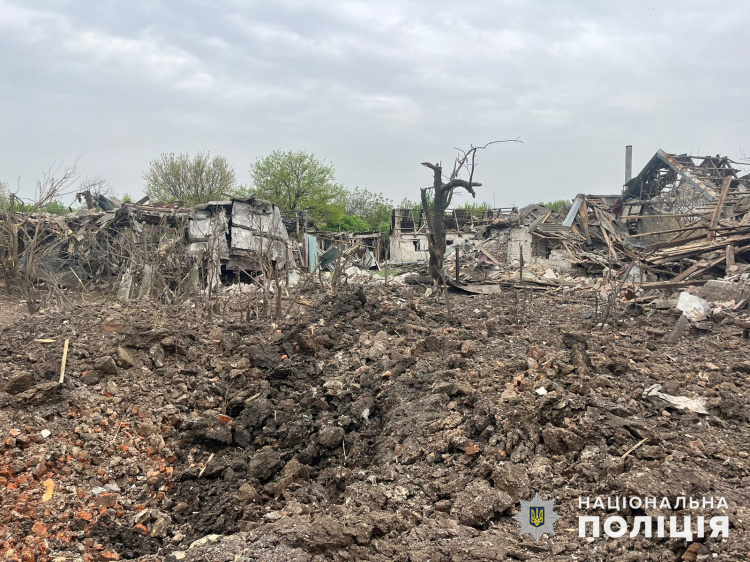 За добу росіяни обстріляли 12 населених пунктів Донеччини, поранили трьох мирних людей