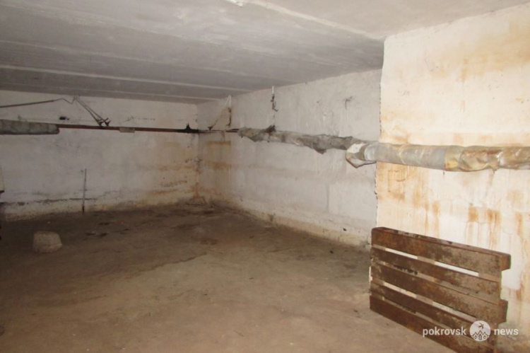 В Покровске проверяют готовность укрытий в жилых домах