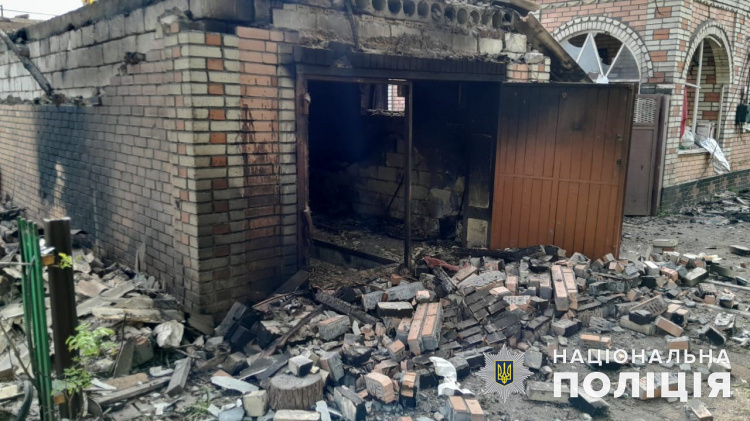 Вбили п’ятьох, поранили вісьмох: поліція Донеччини повідомила про наслідки ворожих обстрілів 25 квітня