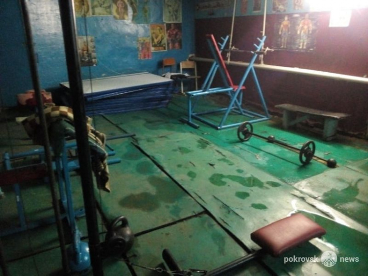 Почему спортсменам клуба «Спорт для всех» в Покровске приходится заниматься в антисанитарных условиях