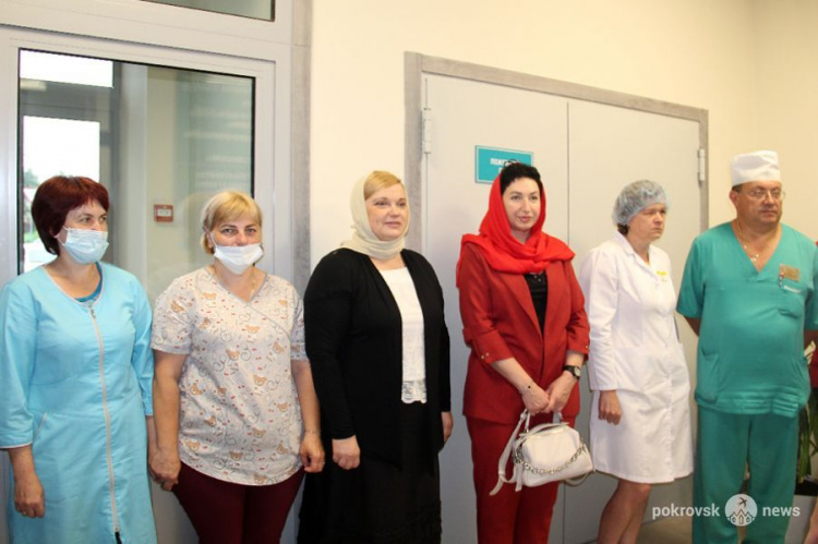 В Покровске освятили новое отделение экстренной медицинской помощи