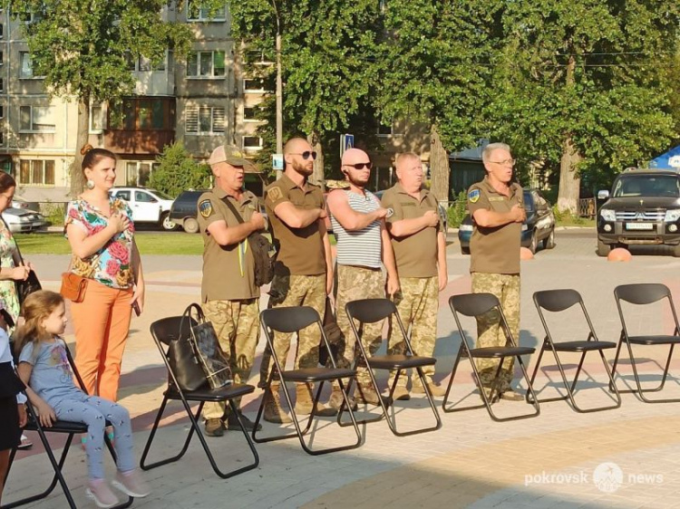 У Покровську пройшов святковий концерт до 7-ї річниці визволення селища Піски