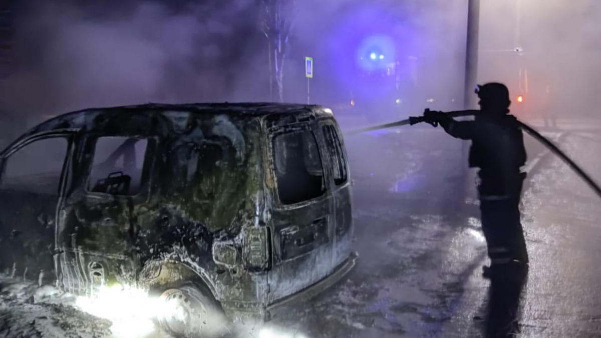 У Добропіллі рятувальники ліквідували пожежу після ворожого обстрілу