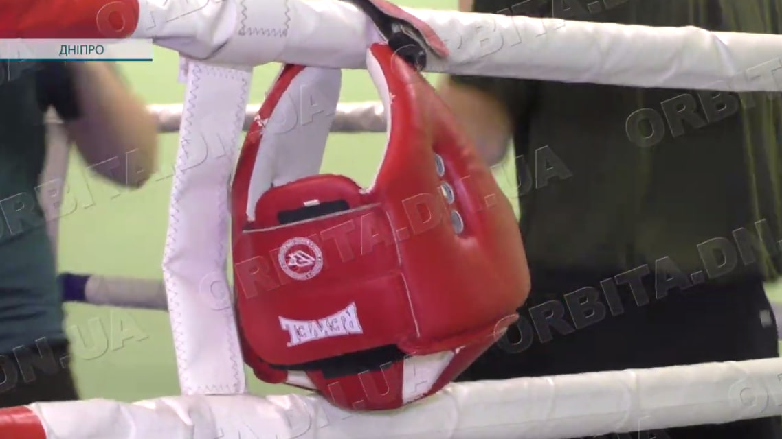 Бокс для дітей та підлітків: у Покровському спортивно-молодіжному центрі працює нова секція