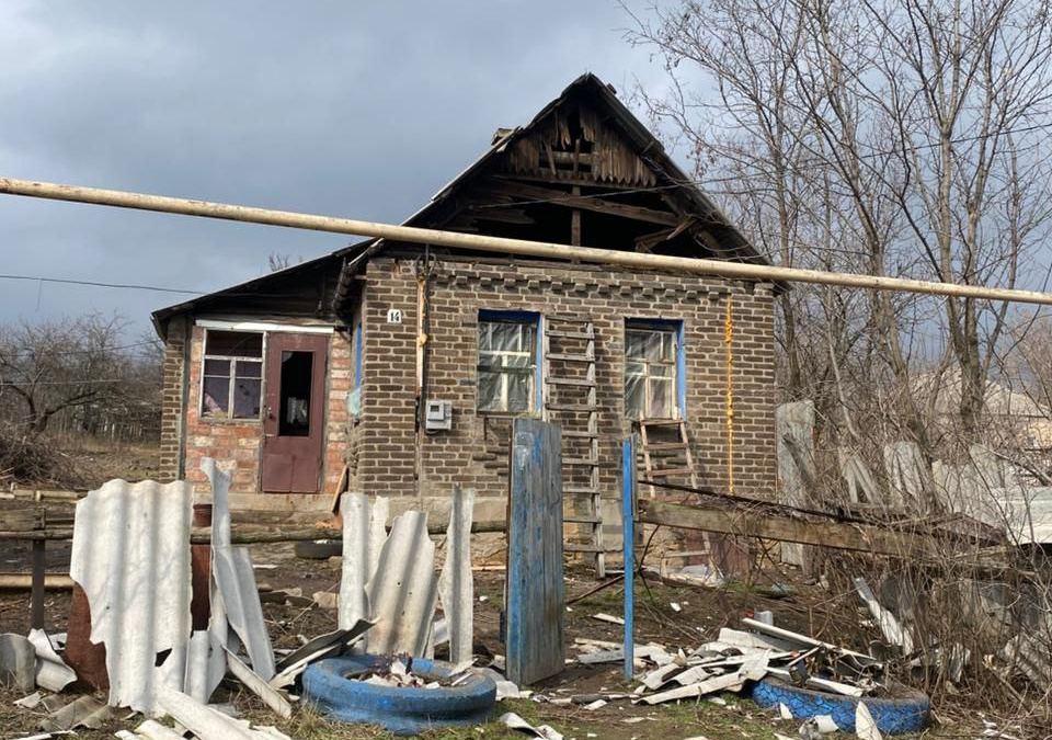 Четверо людей постраждали внаслідок російських обстрілів Донеччини 19 березня