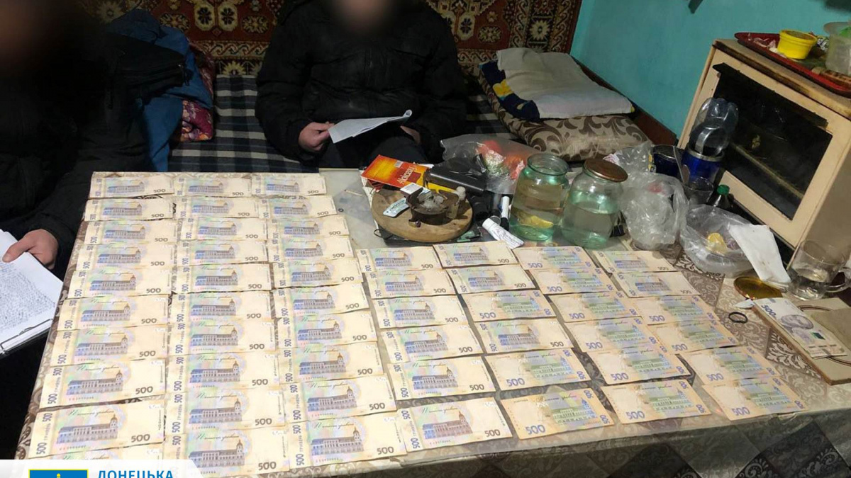 Понад 820 тисяч гривень вилучено в курахівських наркоділків