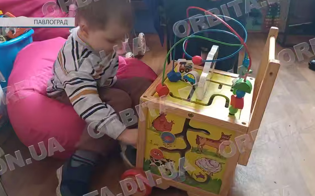 Острівець безпеки: на транзитному пункті у Павлограді запрацював дитячий простір