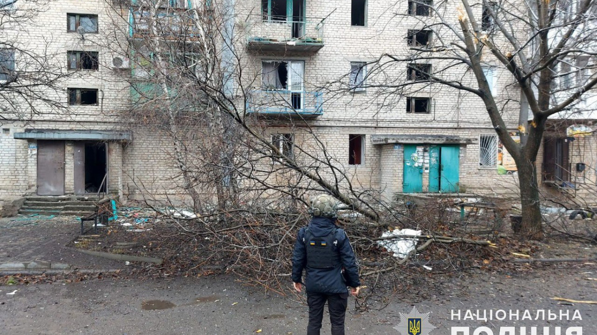 У Мирнограді пошкоджено багатоквартирний будинок внаслідок обстрілу