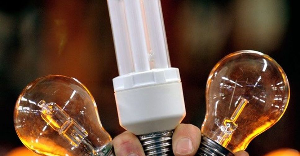 Енергоощадні лампочки можна отримати не лише за себе, а неробочі — обміняти