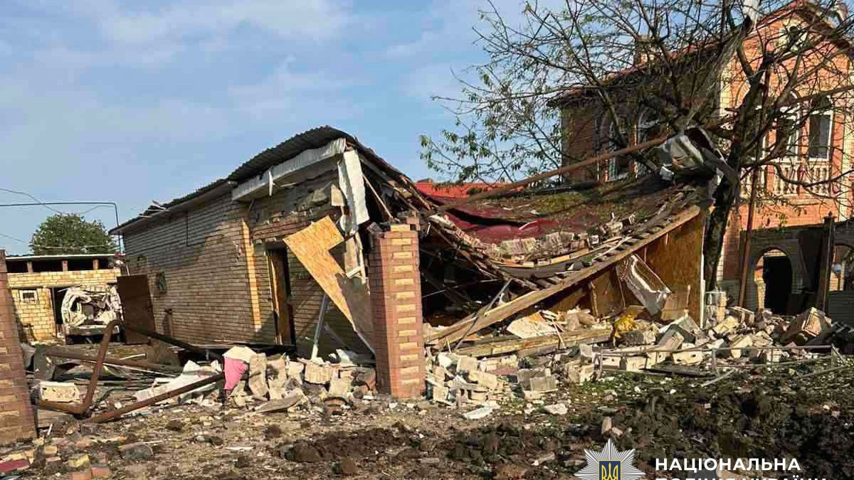 4 людини загинули, 9 поранено внаслідок масованих обстрілів Донеччини 8 серпня