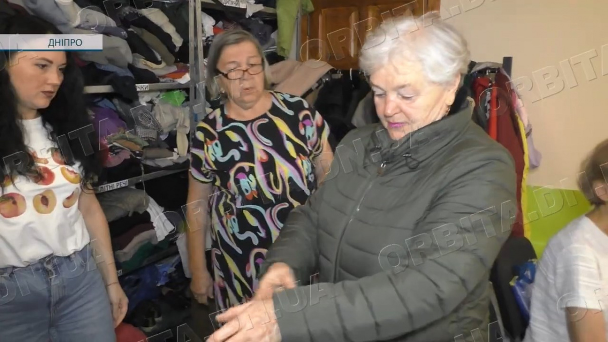 Одяг для переселенців: хаб «Ми Донеччина» отримав допомогу від «Янголів спасіння»