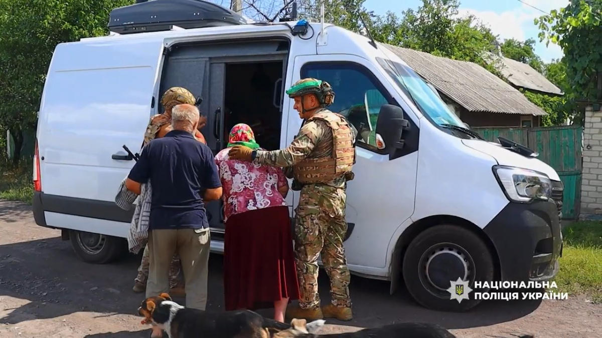 З Білицького «Білі янголи» вивезли 9 живих і загиблу