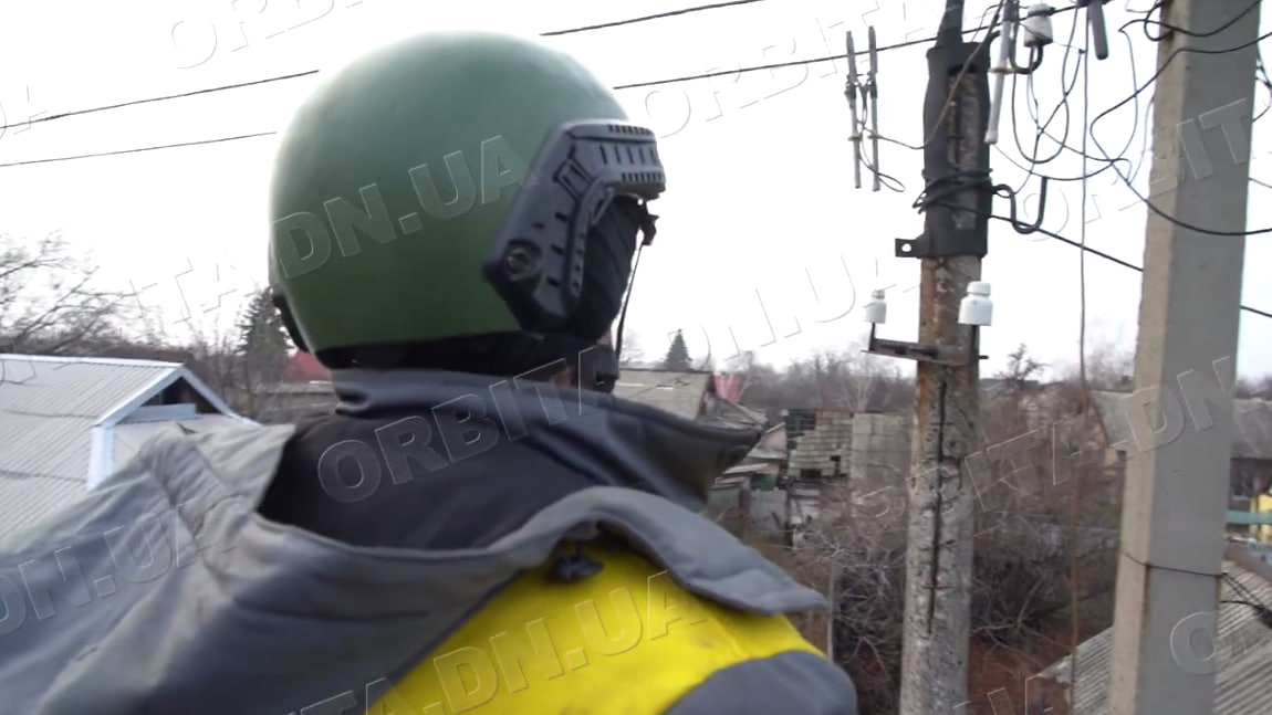 Невтомно повертають світло: Покровські енергетики трудяться на Донеччині