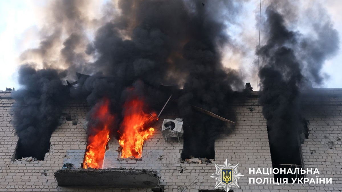 Двоє загиблих і 21 поранений: про наслідки російських обстрілів Донеччини за 25 травня
