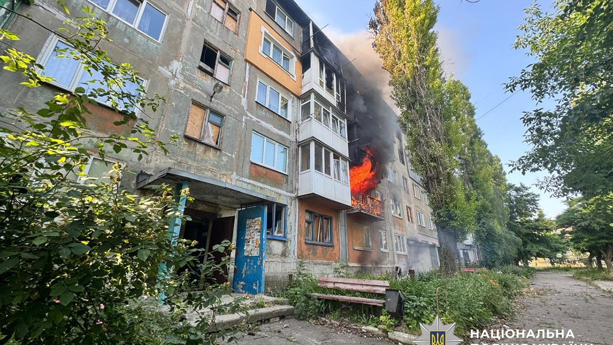 КАБом по Мирнограду, дронами – по цивільних: поліція інформує про обстріли Донеччини 9 червня