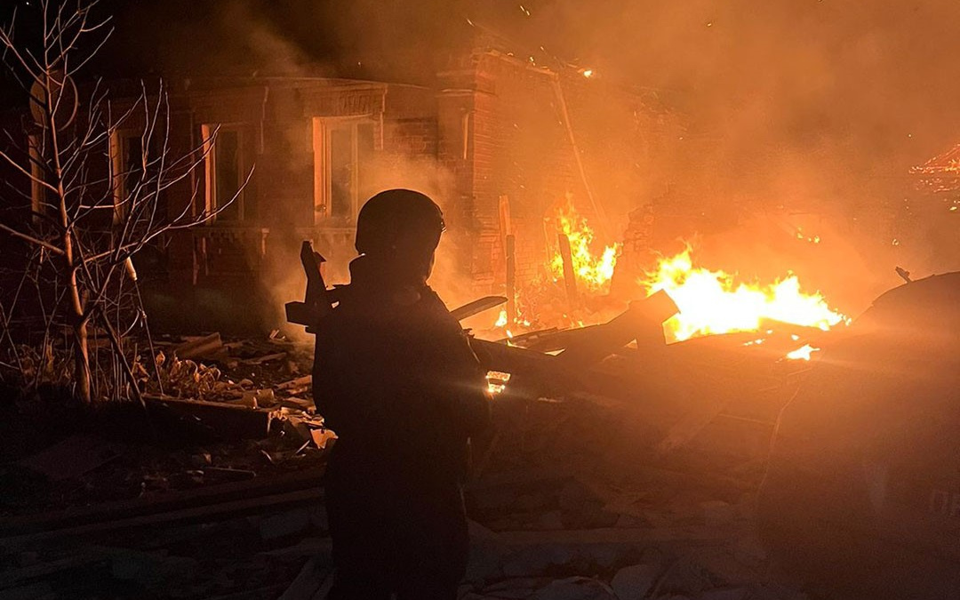 На Донеччині двоє цивільних поранені внаслідок обстрілів 19 листопада