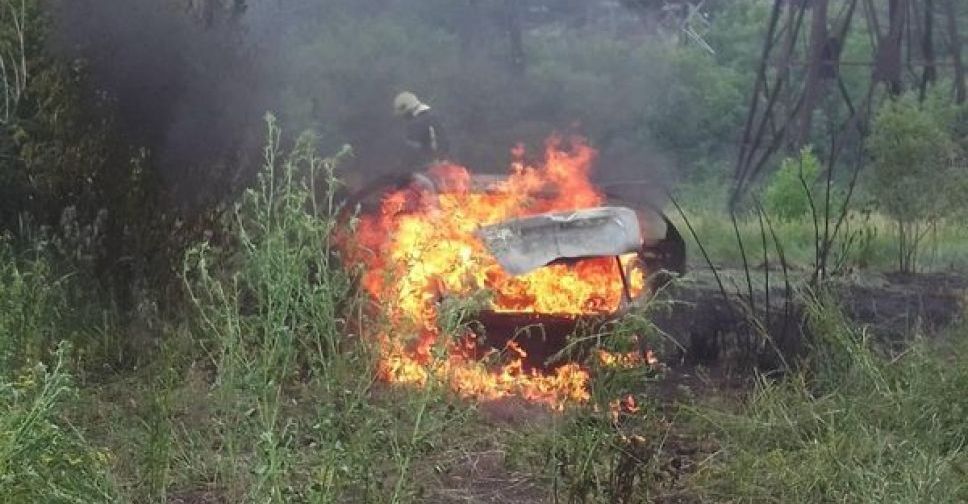 У Мирнограді горіла автівка
