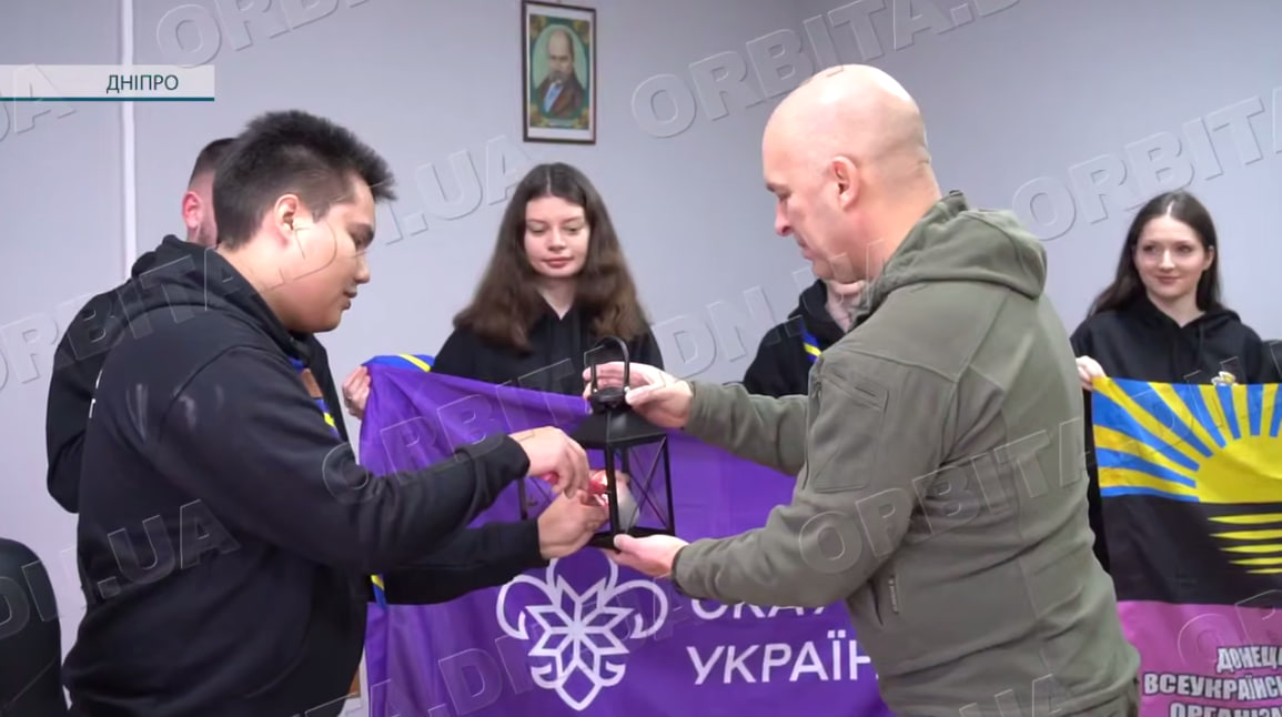 Вифлеємський вогонь для Донеччини: очільник області отримав символ миру