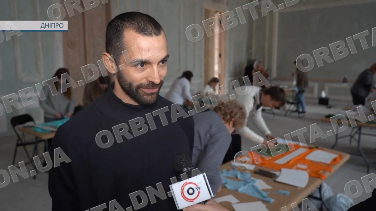 Тканина, що пам’ятає: історію покровської фабрики «Веселка» творчо реконструювали