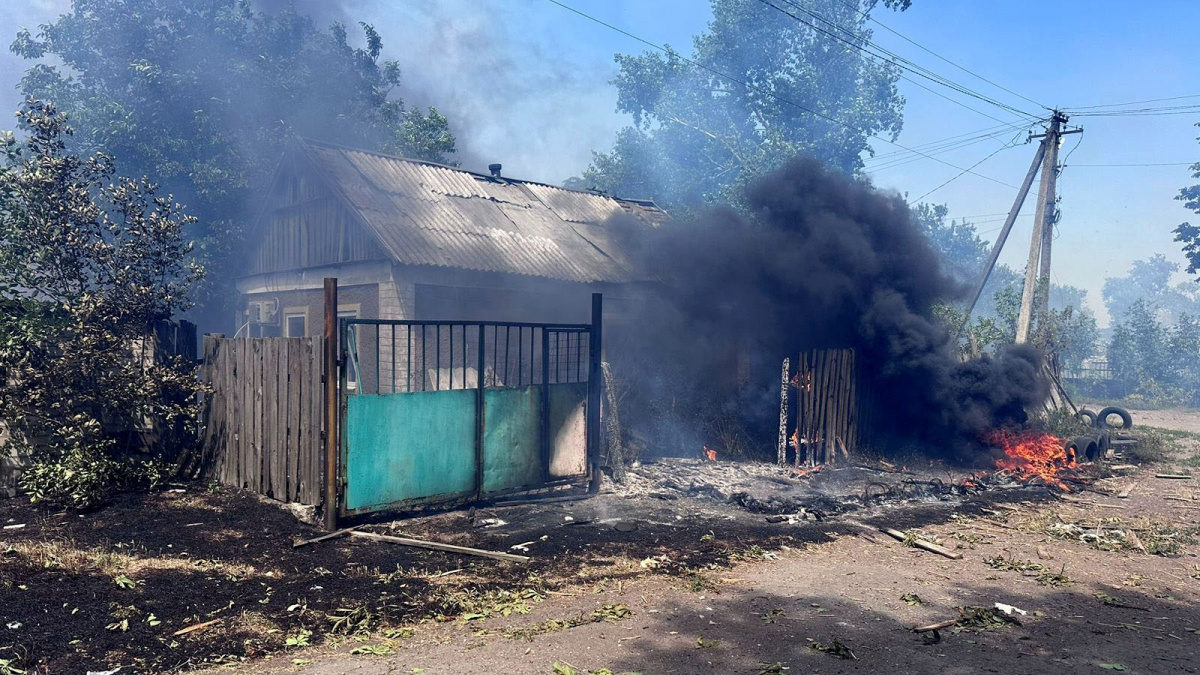 Ворог обстріляв 21 населений пункт Донеччини: троє вбитих, 24 поранених, зокрема 5 дітей