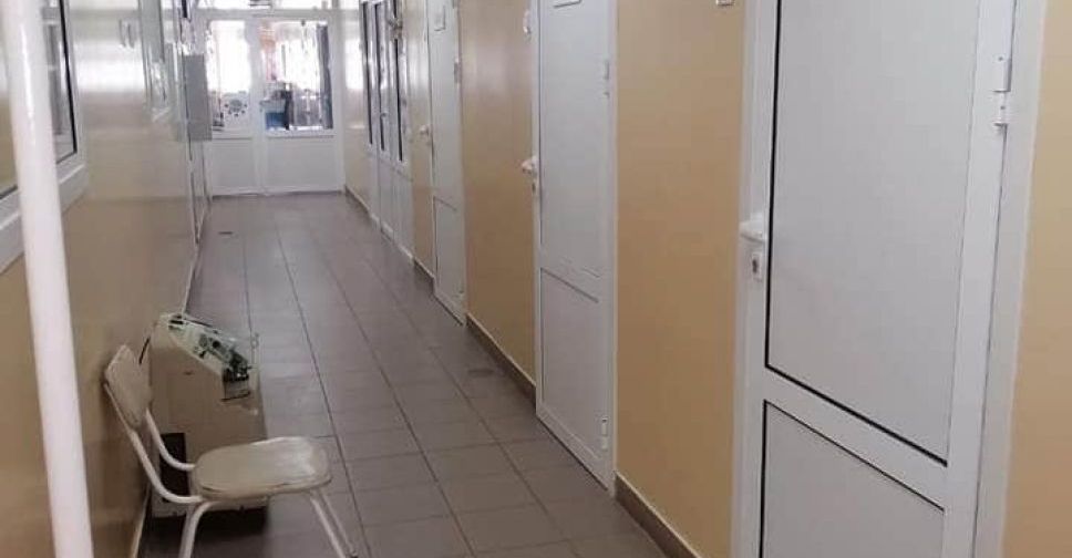 В Мирноградской инфекционной больнице сообщают о работнице, заболевшей COVID-19