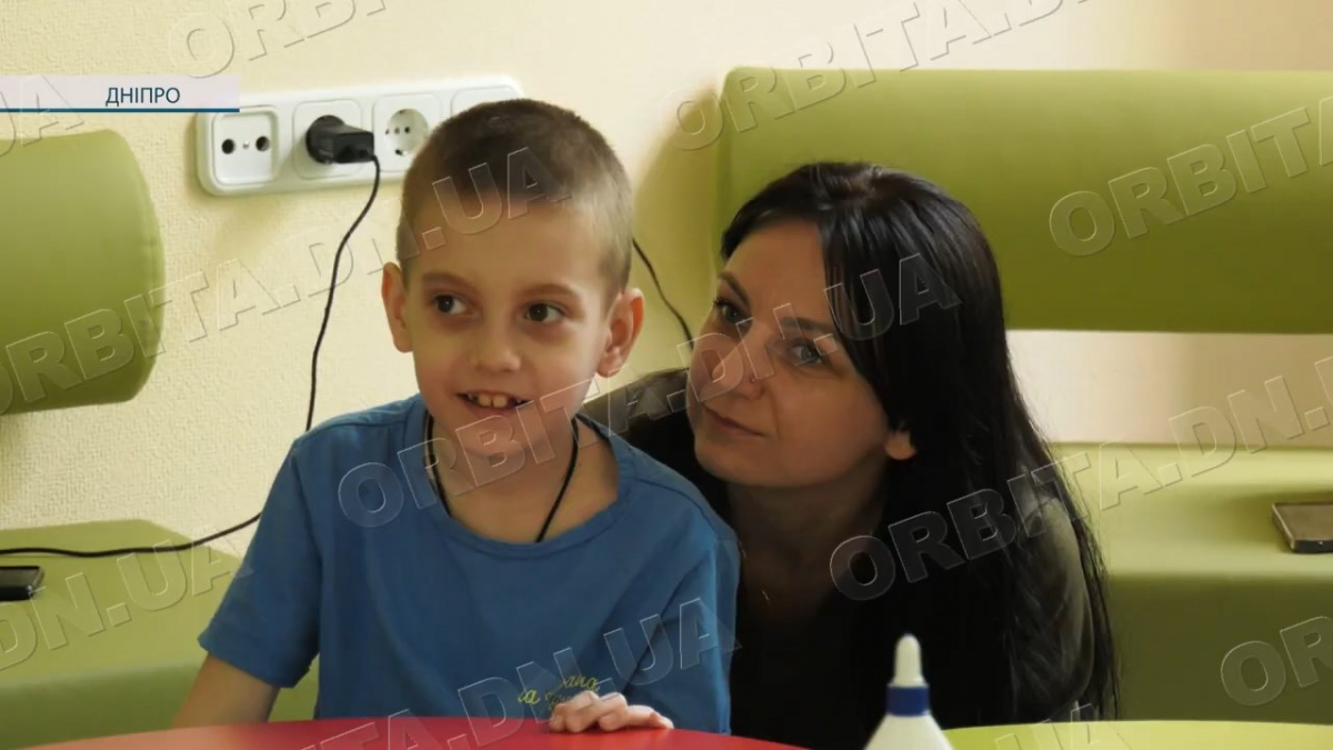 Веселе свято: покровські діти і мами розважались на заході до Дня матері