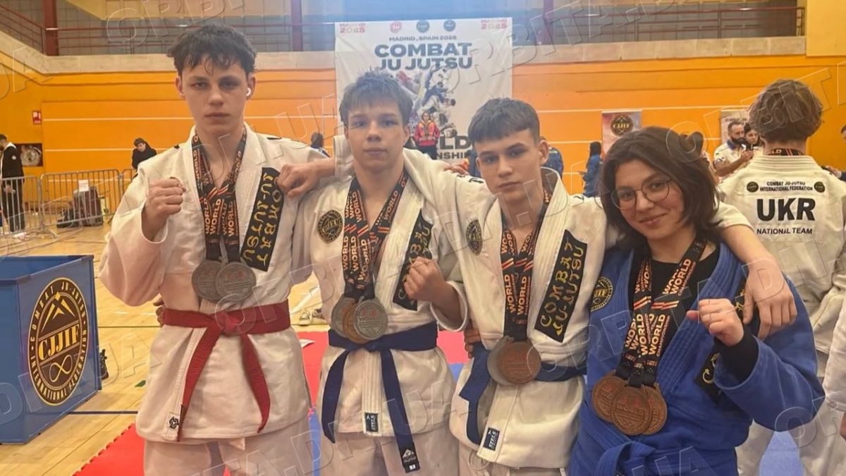 Заохочення до нових перемог: вихованці СК «Барс» – стипендіати Покровської громади