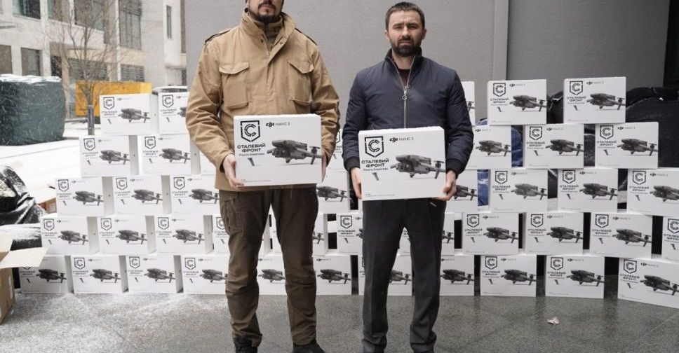 Метінвест передав ГРУ 50 дронів та 200 комплектів зимового одягу