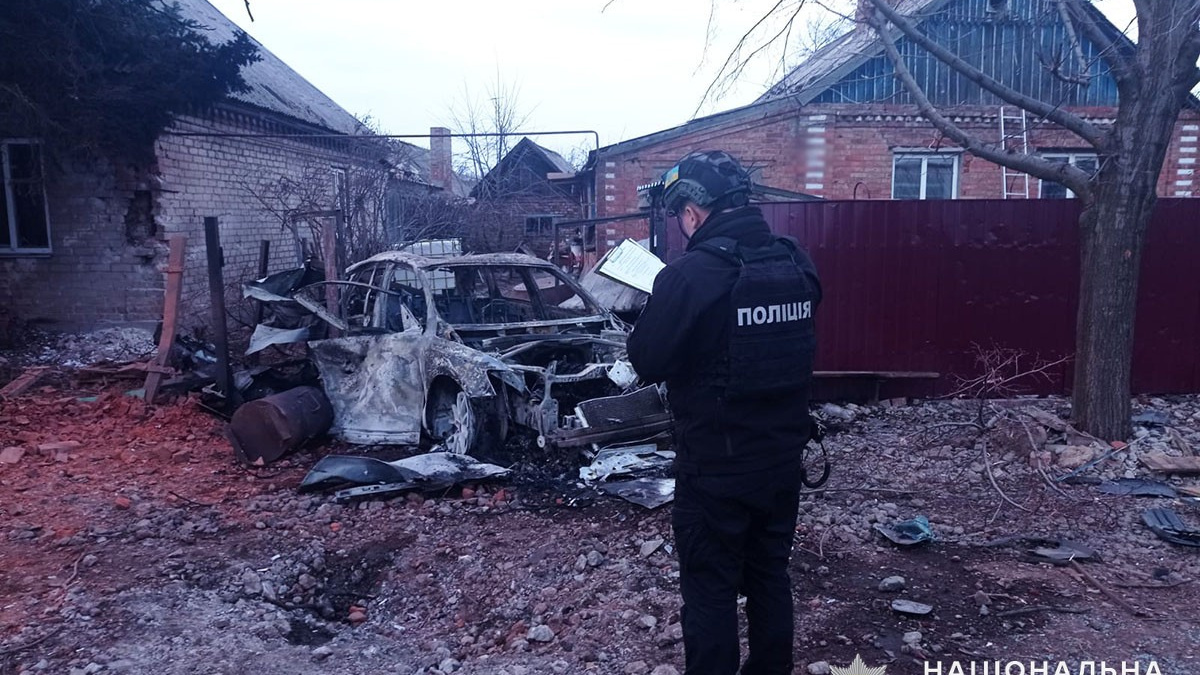 12 ворожих ударів по житловому сектору: поліція Донеччини повідомила про наслідки