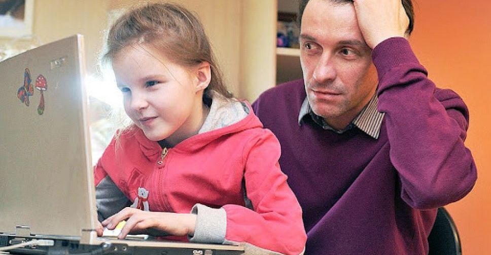 Убезпечити дітей в інтернеті: поради Ювенальної поліції України