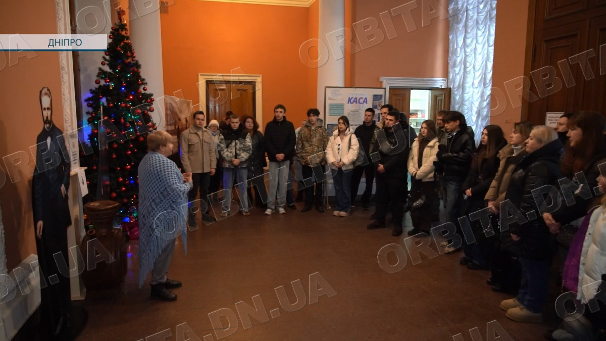 Їхній подвиг живе в серцях: молодь Донеччини вшанувала пам’ять Героїв Крут