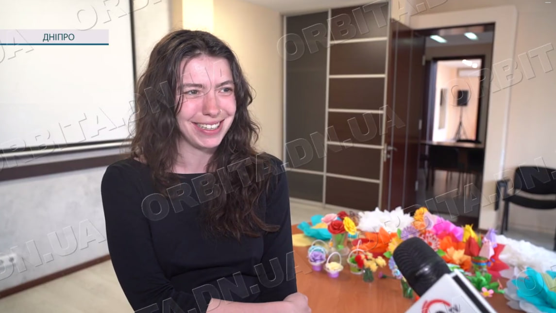 Маленький Покровськ у Дніпрі: британська науковиця досліджує культуру громади у релокації
