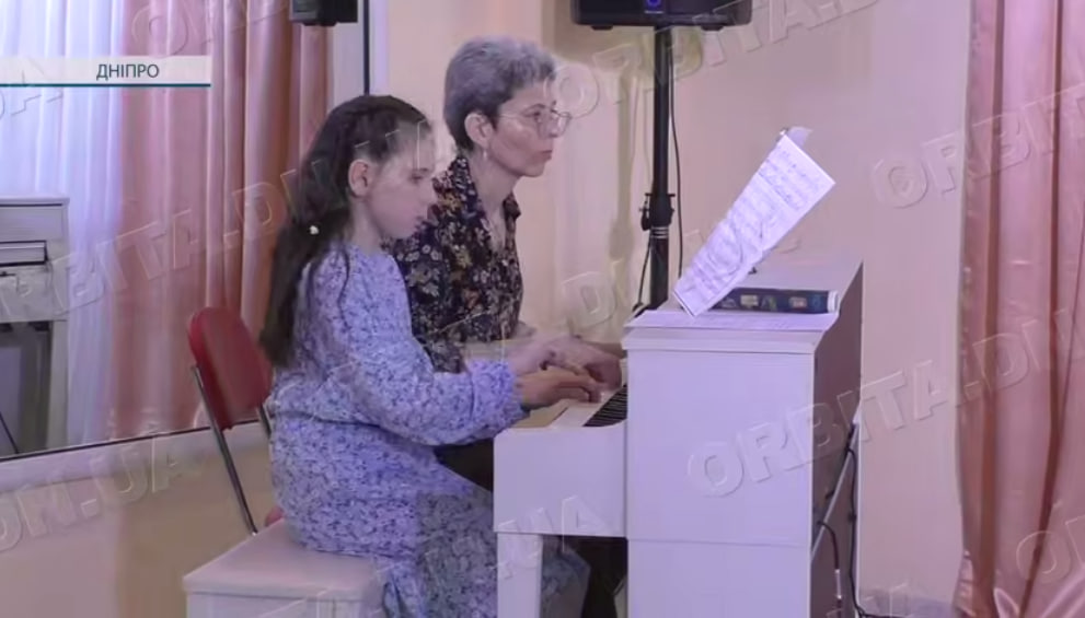 Музика весни: юні піаністи Покровської музичної школи виступили у Дніпрі