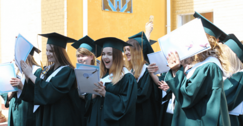 «Красный диплом» стал историей: украинские студенты уже не смогут окончить вуз с отличием