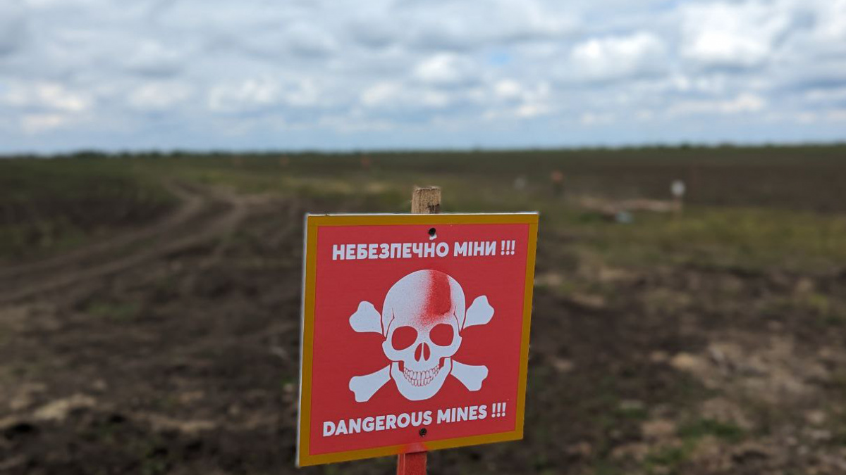 Аграріям Донеччини розповіли про порядок допуску до роботи після розмінування територій