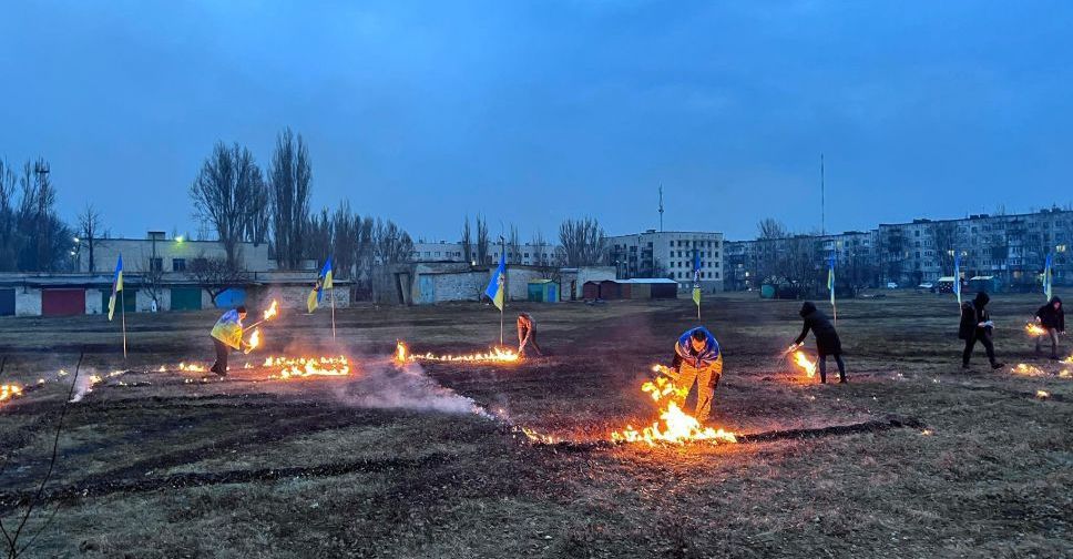 У Покровську вшанували пам’ять Героїв Небесної Сотні креативним флешмобом