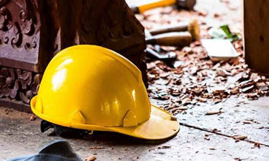 Запобігання нещасним випадкам внаслідок наїзду на працівників під час руху транспортних засобів та сільгосптехніки