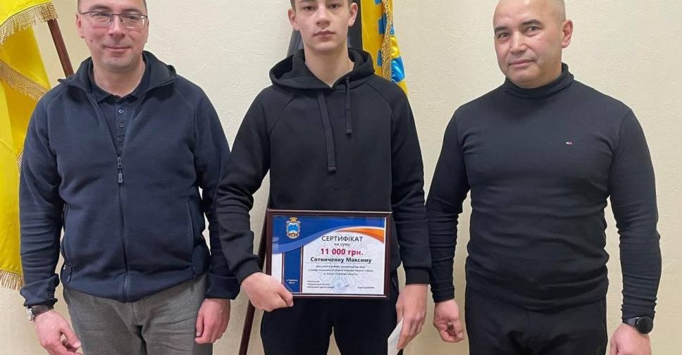 Боксер Максим Сотниченко отримав від МВА грошовий сертифікат