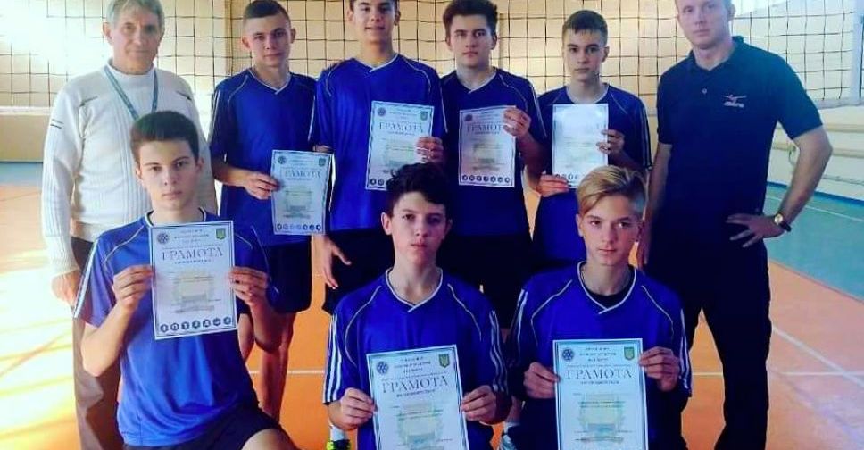 Молодые волейболисты ДЮСШ Покровска - серебряные призеры Чемпионата Донецкой области