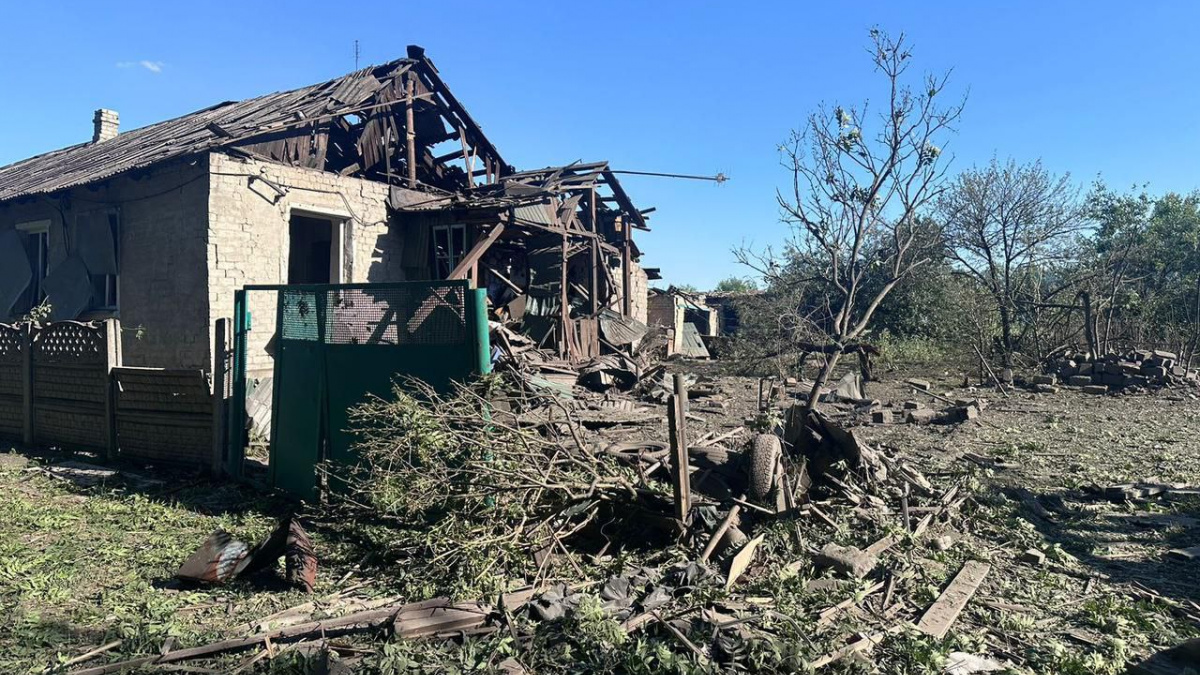 Обстріли Донеччини за добу: в Гродівці дрон влучив у житловий сектор – вбито людину