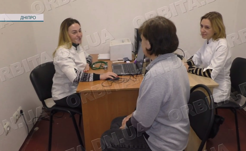 Чекає на земляків. У Дніпрі веде прийом сімейна лікарка Добропільського ЦПМСД