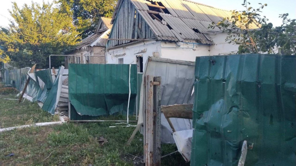 Загибель двох цивільних та поранення ще 10 зафіксували за 14 липня поліцейські Донеччини