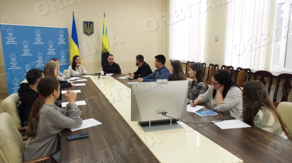 З вірою у відродження: молодь Покровська вибудовує стратегію повоєнної відбудови громади
