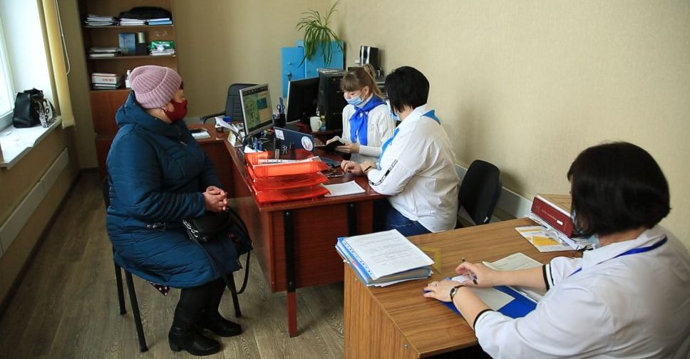 Мобильный офис УСЗН Покровска: как работают специалисты в феврале и какие услуги предоставляют